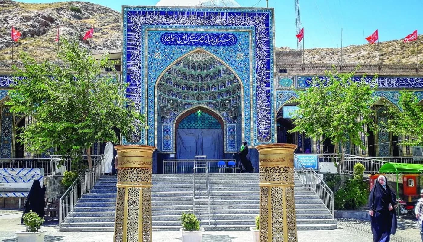 آرامگاه خواجه مراد - Image 1